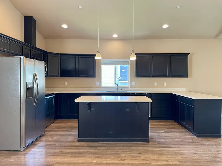 102 Alpha Ln — Photo 2