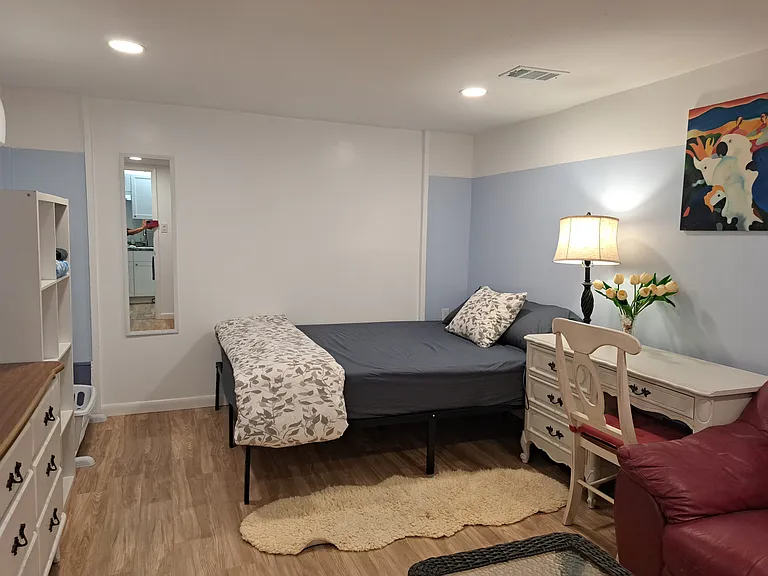 1244 Grove St — Photo 8