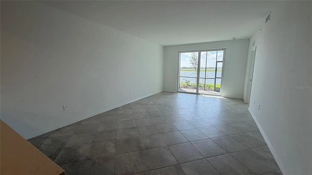 2 bed, 2.0 bath, 1120 sqft, $2,800 — Photo 4