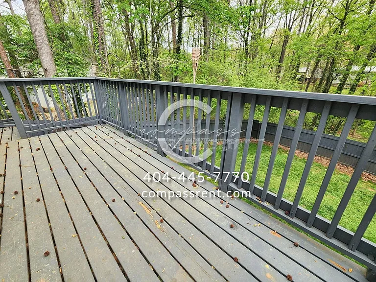 142 Wanda Ave — Photo 27