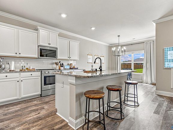 4th image of 15229 Craft Ln