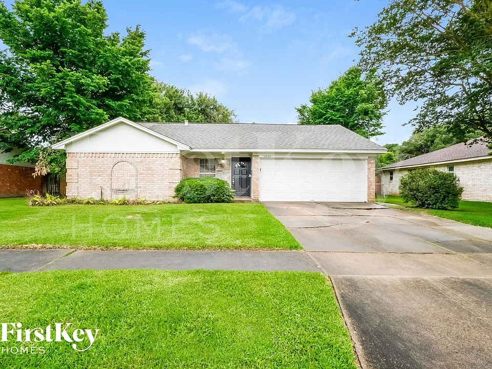 10430 Rustic Gate Rd