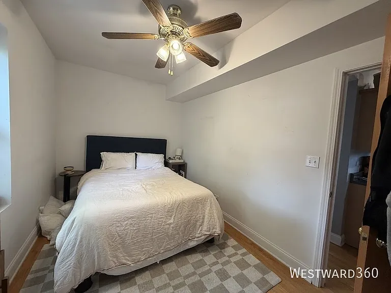 2239 W Cornelia Ave #2 — Photo 11