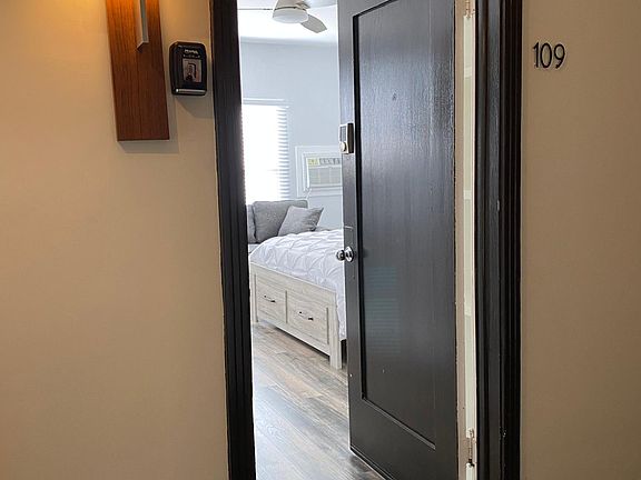 5th image of 660 S Cloverdale Ave APT 109