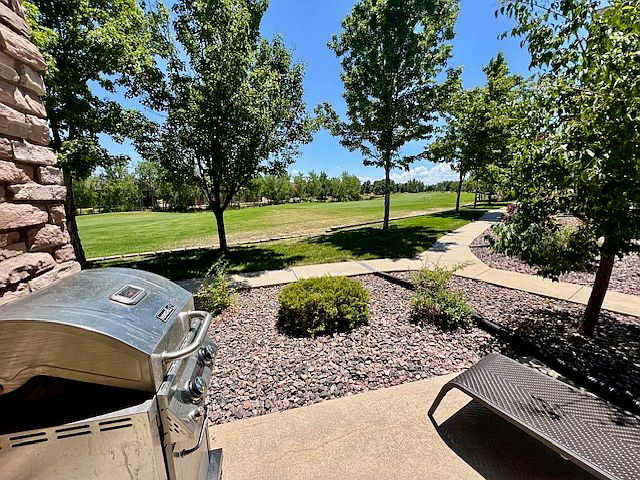 Patio right on golf course!
