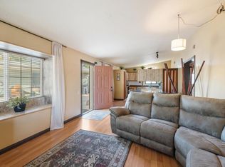 1041 Bluebell Way, Hemet, CA 92545