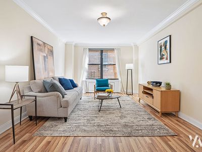 890 W End Ave APT 3E, New York, NY, 10025