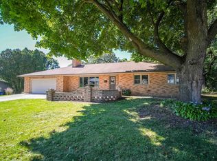 706 Woodland Dr, Sun Prairie, WI 53590
