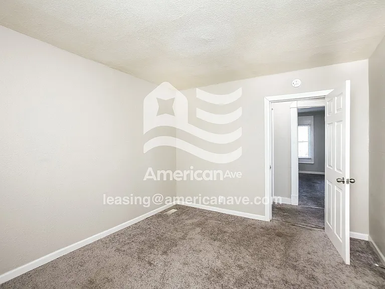 713375_012_wm_-_bedroom_13546253.jpg