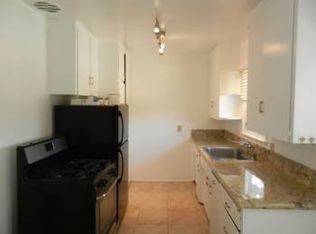 10720 Oxnard St, North Hollywood, CA 91606