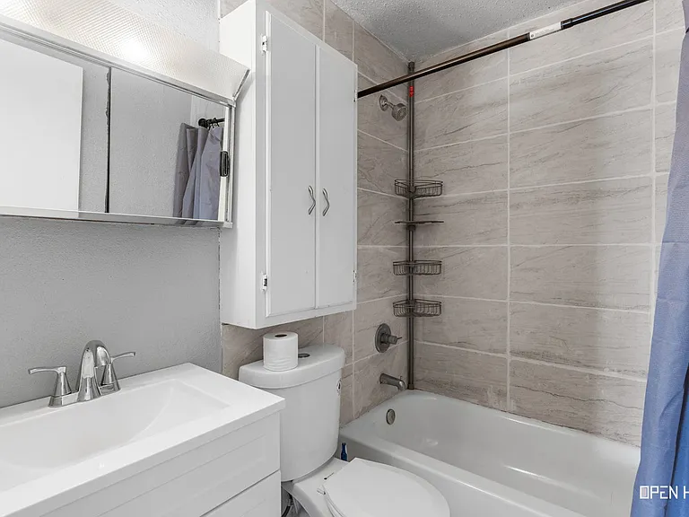 216 Dirks Dr — Photo 24