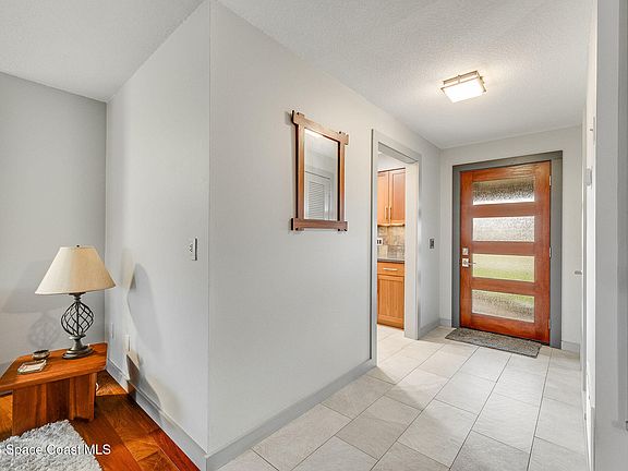 5th image of 920 Margie Dr