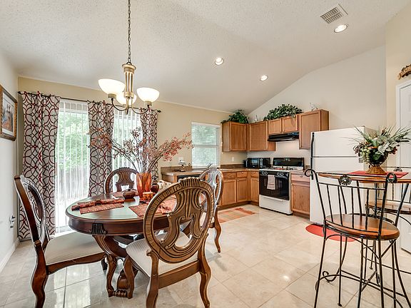 5th image of 7812 Tin Cup Dr