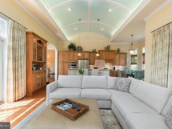 4th image of 226 War Admiral Way