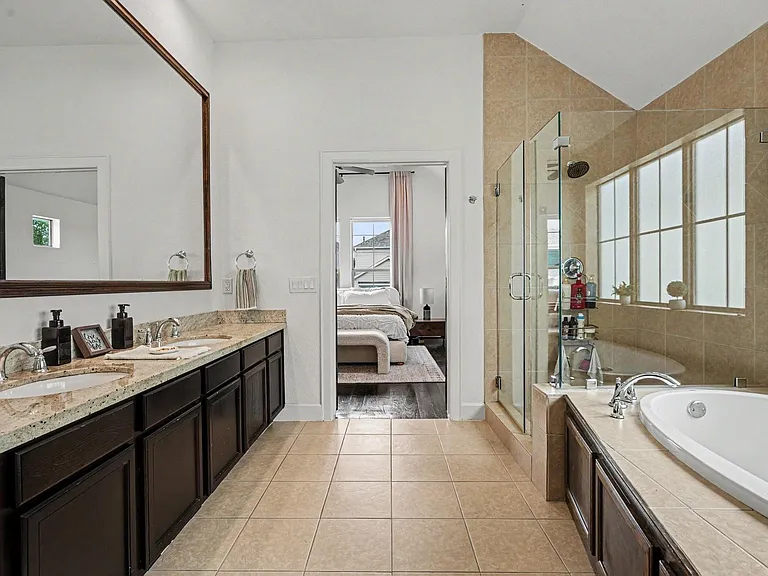 906 Patterson St — Photo 27