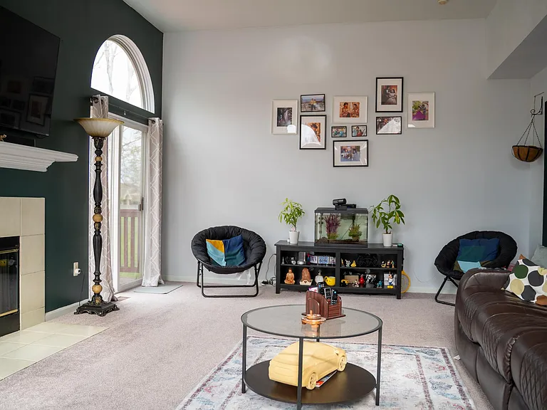 1825 Latimer Dr — Photo 6