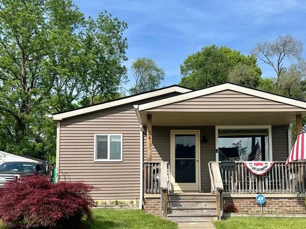 24 Short St, Pontiac, MI 48342