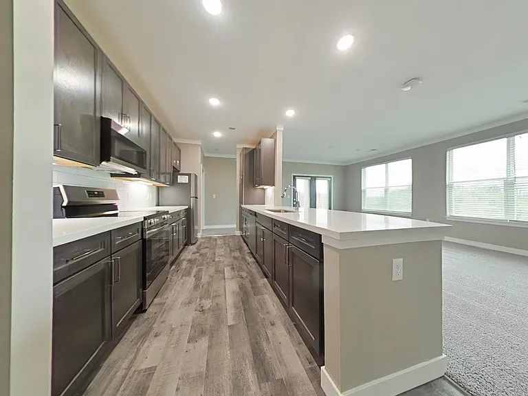 Altair Luxury Apartments — Photo 35