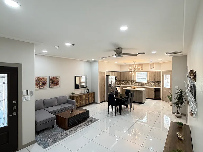 3302 S Sugar Rd #C — Photo 1