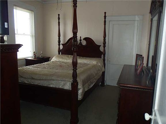 4th image of 7709 Panola St