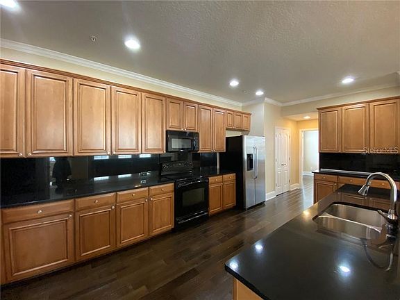5th image of 5460 Penway Dr #9A