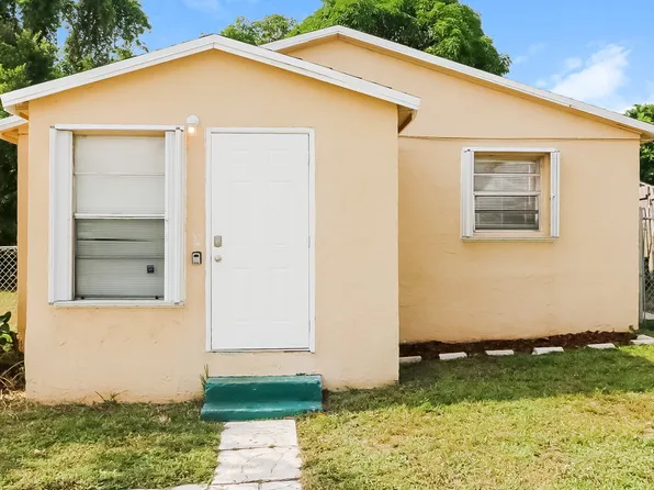 725 W 6th St, Riviera Beach, FL 33404