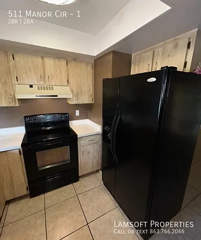 511 Manor Cir #1 — Photo 17
