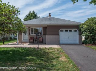 41 Saint Croix St, Toms River, NJ 08757