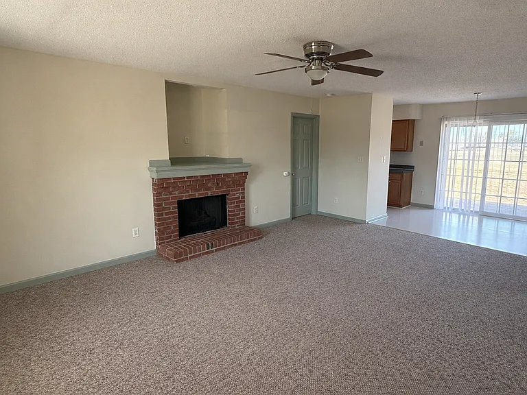 105 Taylors Ct — Photo 22