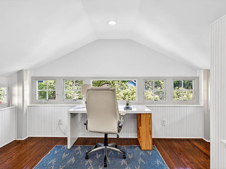 1330 Cherry St NE — Photo 29