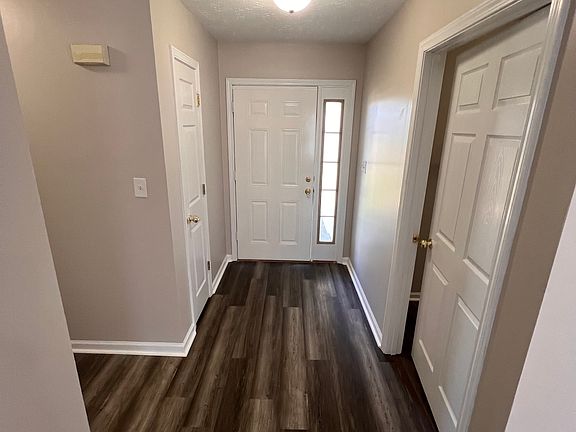 3rd image of 109 Yukon Ct