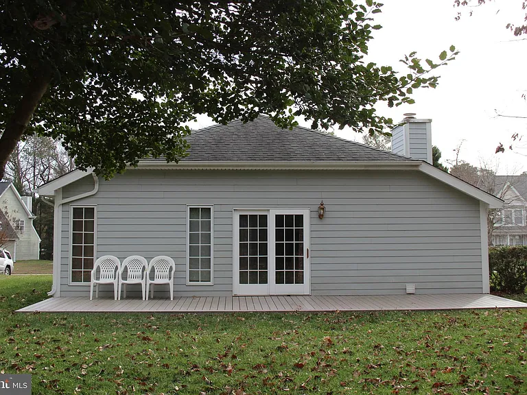 48070 Mayflower Dr — Photo 8