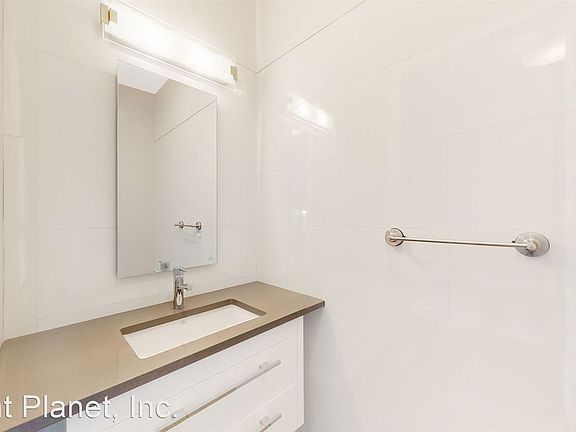 3rd image of 1355 Pacific Ave Unit 303