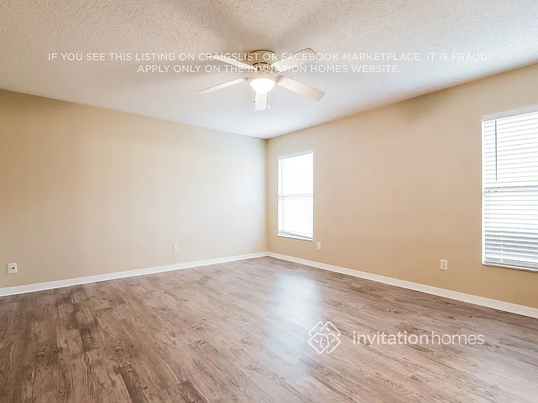1511 Canopy Oaks Dr — Photo 8