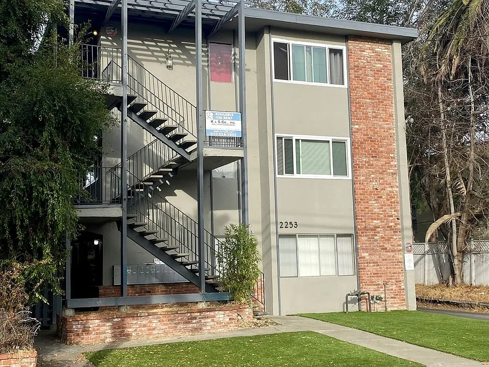2253 Central Ave #H