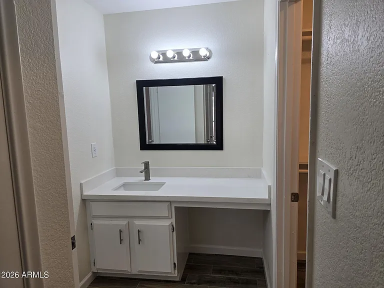 715 N Arrowhead Dr #3 — Photo 13