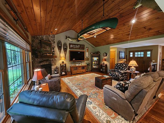 3rd image of 5154 N Grand Videre Dr