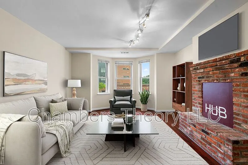 2 bed, 1.5 bath, 1608 sqft, $3,000 — Photo 2
