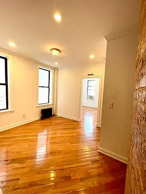 Rented by City Connections Realty | media 11