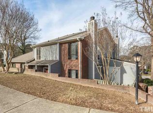 202 Clancy Cir, Cary, NC 27511