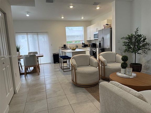 5th image of 2672 SE 28th St #2672