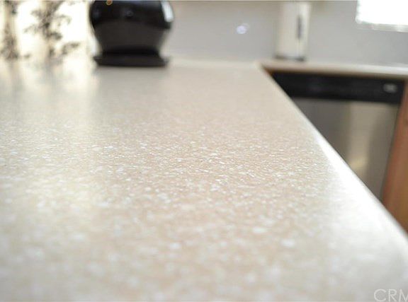 Pristine Quartz countertops