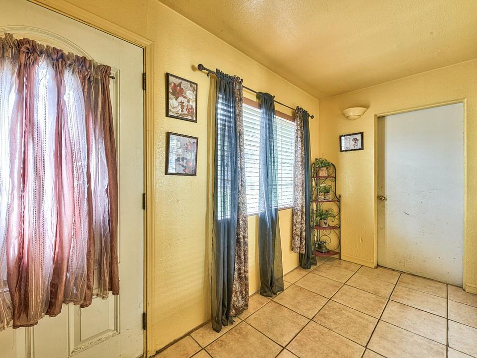 248 Oak Ave, Greenfield, CA 93927 Zillow