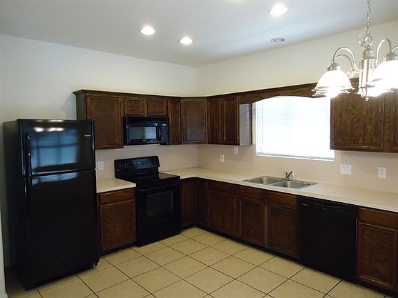 5th image of 6854 N 78th Ave