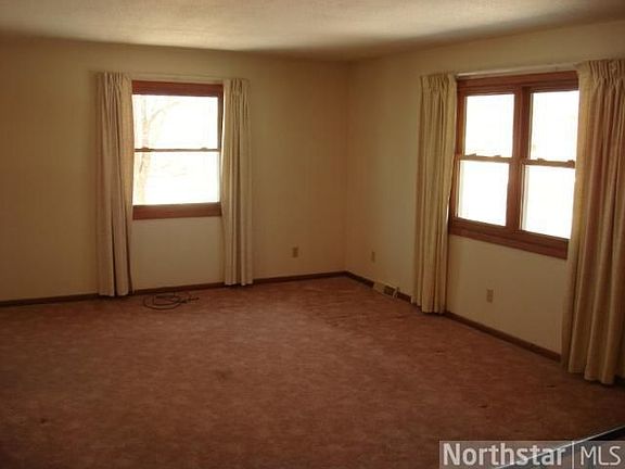 5th image of 1000 14th St S