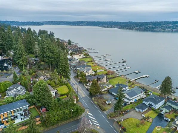 3273 W Lake Sammamish Parkway, Bellevue, WA 98008