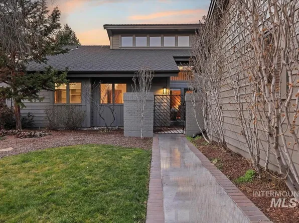 1945 S Creekside Ln, Boise, ID 83706