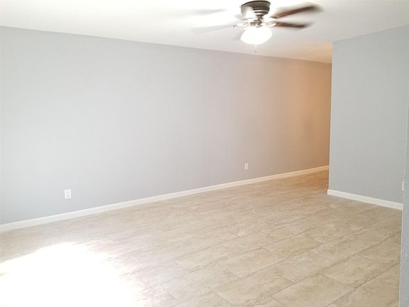 3rd image of 5550 N Braeswood Blvd APT 62