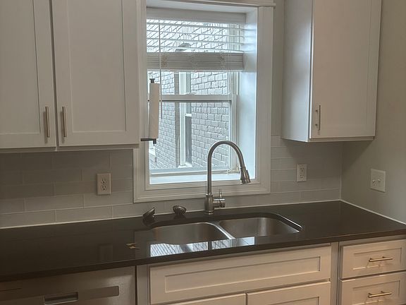 3rd image of 197 Virginia St #2B