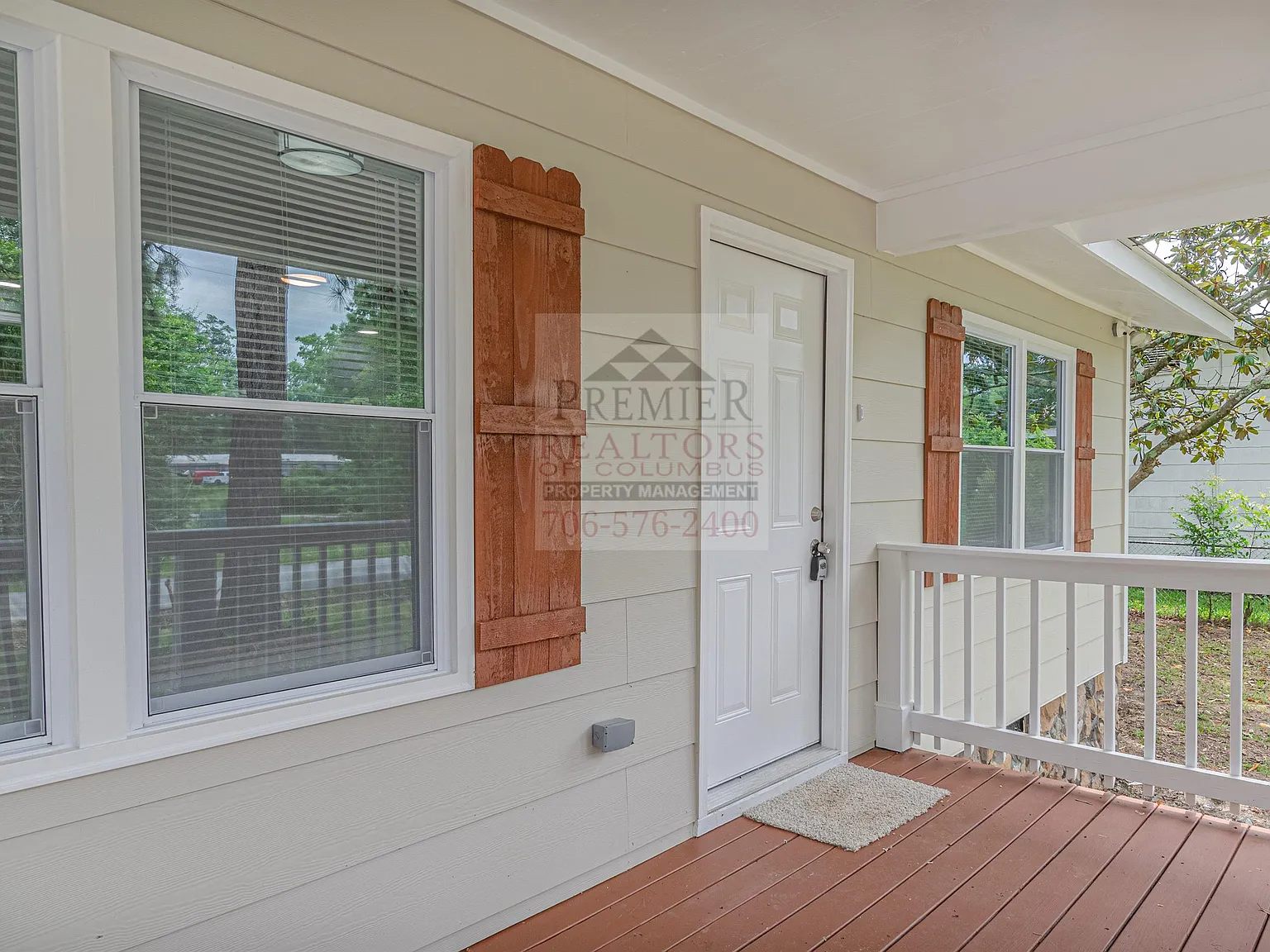 5724 Sanford Avenue - 1 — Photo 3